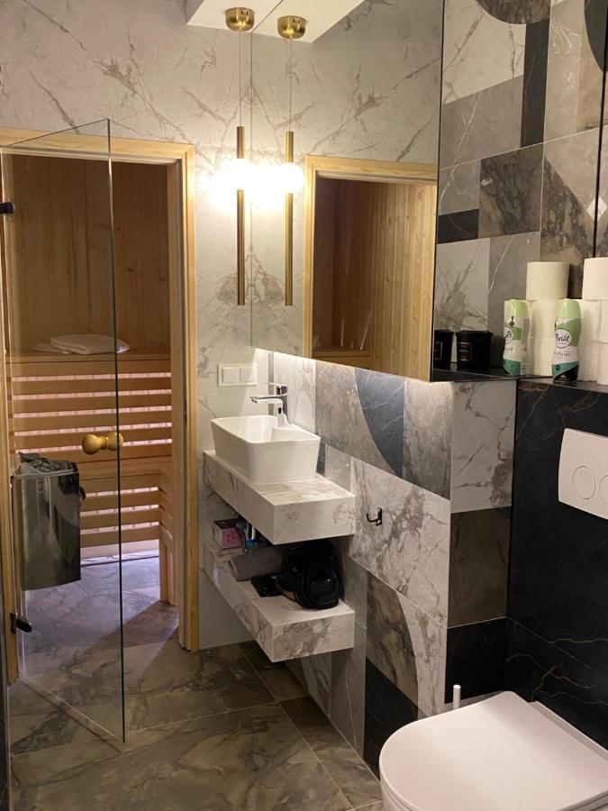 Family Sauna Teznia Apartments: Lakeside Retreat with Private Wellness Kielce Exterior photo