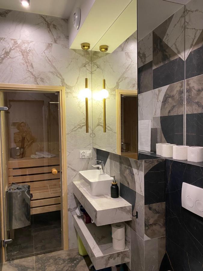 Family Sauna Teznia Apartments: Lakeside Retreat with Private Wellness Kielce Exterior photo